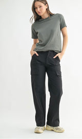 Mid-Rise Wide Leg Cargo Pants